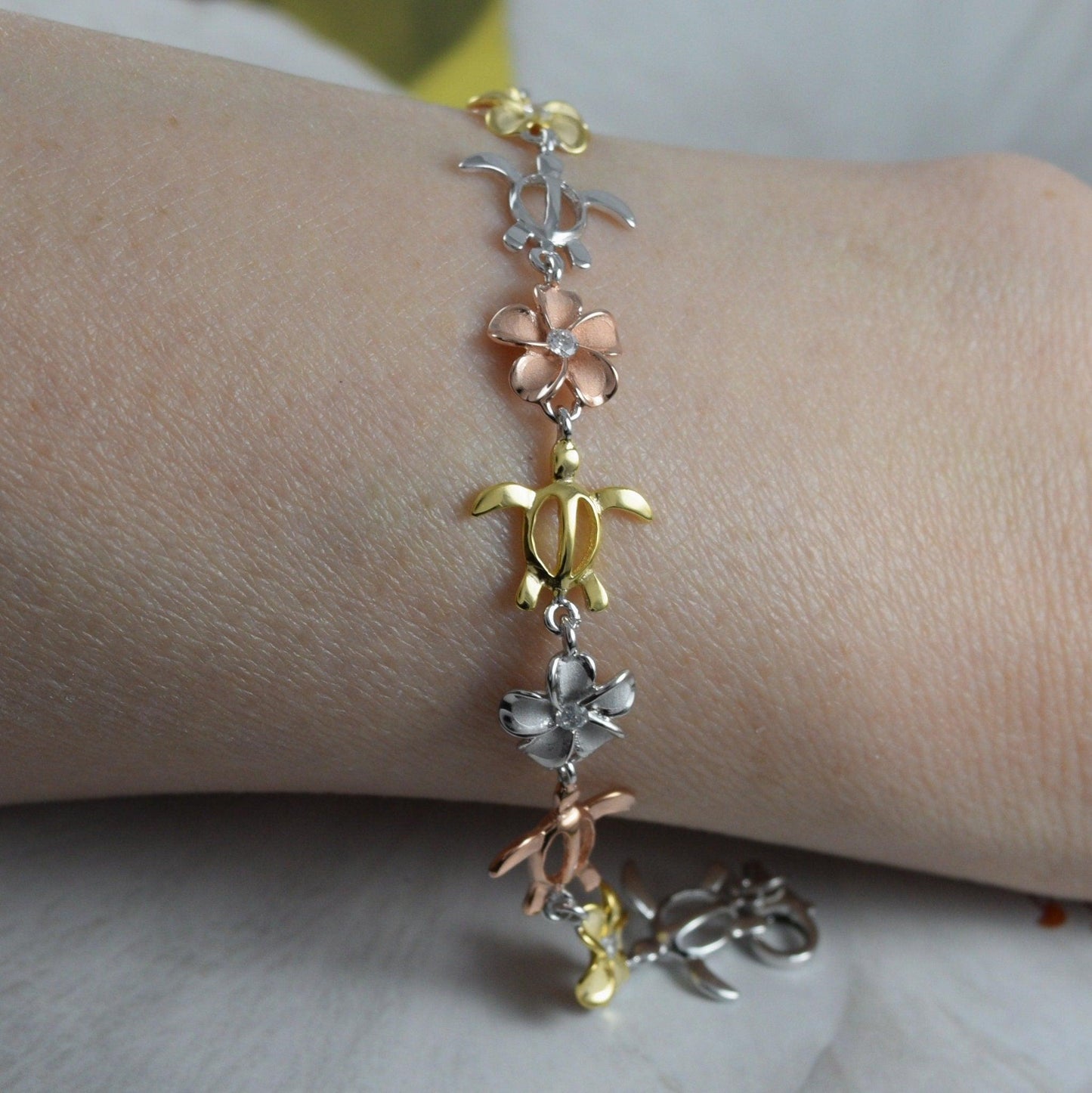Unique Hawaiian 3-Tone Sea Turtle Plumeria Bracelet, Sterling Silver Tri-color Turtle Bracelet, B3319 Birthday Mom Mother Gift - Hawaii Treasures Shop