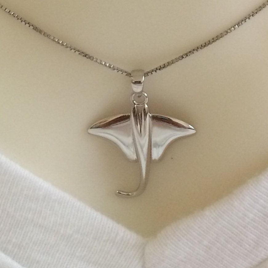 Beautiful Sting Ray Necklace, Sterling Silver Hawaiian Stingray Pendant, N6109 Birthday Anniversary Mom Mother Wife Girl Valentine Gift - Hawaii Treasures Shop