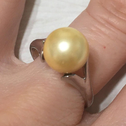 Beautiful Hawaiian Yellow Shell Pearl Ring, Sterling Silver Shell Pearl Ring, R2407 Birthday Mom Mother Gift, Statement PC - Hawaii Treasures Shop
