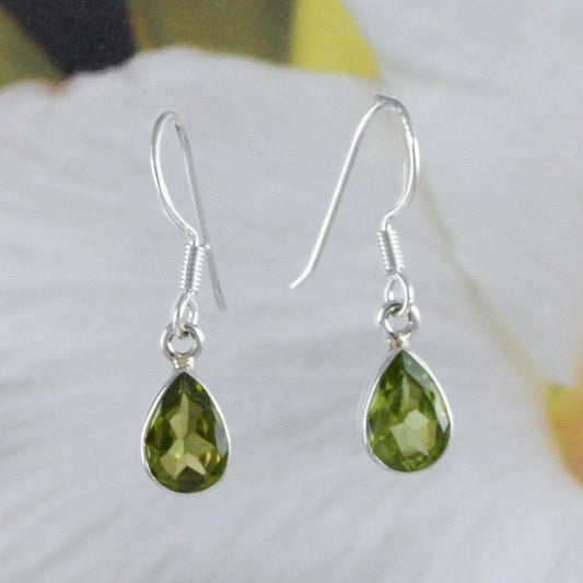 Gorgeous Hawaiian Genuine Green Peridot Rain Drop Earring, Sterling Silver Green Peridot Rain Drop Dangle Earring, E8684 Birthday Mom Gift - Hawaii Treasures Shop