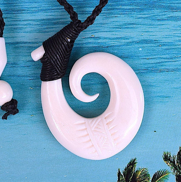 Unique Hawaiian Large Fish Hook Necklace, Hand Carved Buffalo Bone Fish Hook Necklace, B6167 Birthday Men Dad Father Valentine Gift