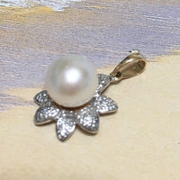 Beautiful Hawaiian Genuine Diamond White Pearl Pendant, 14KT Solid Yellow-Gold White Pearl Diamond Pendant P5141 Birthday Mom Valentine Gift
