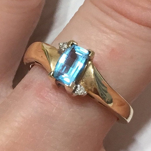 Beautiful Hawaiian Genuine Blue Topaz Diamond Ring, 14KT Solid Yellow-Gold Blue Topaz Diamond Ring, R1457 Birthday Mom Gift, Statement PC