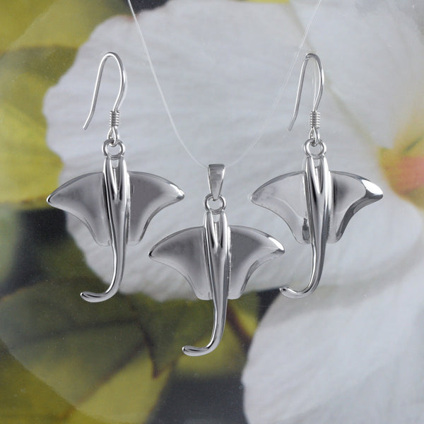 Beautiful Hawaiian Stingray Necklace and Earring, Sterling Silver Sting Ray Pendant, N6109S Birthday Valentine Wife Mom Gift